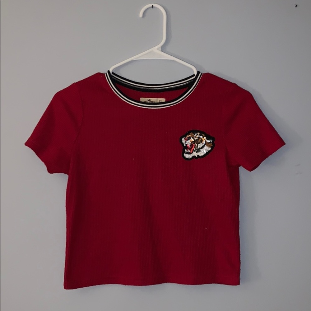 Red Hollister crop tee